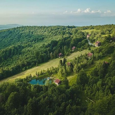 Hotel Karpatski Polonyny à Urych Extérieur photo